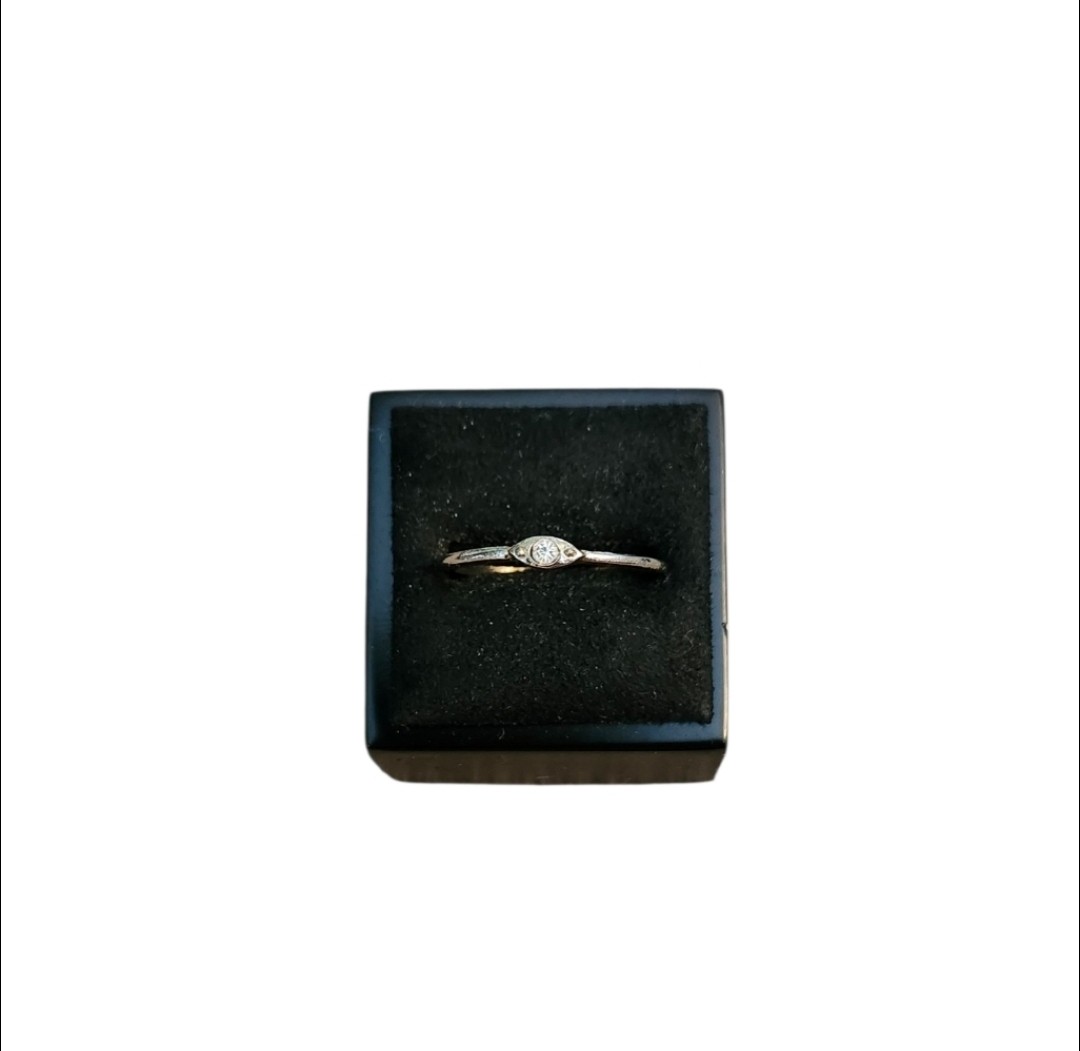 Size 8 Silver Toned Rhinestone Thin Ring
