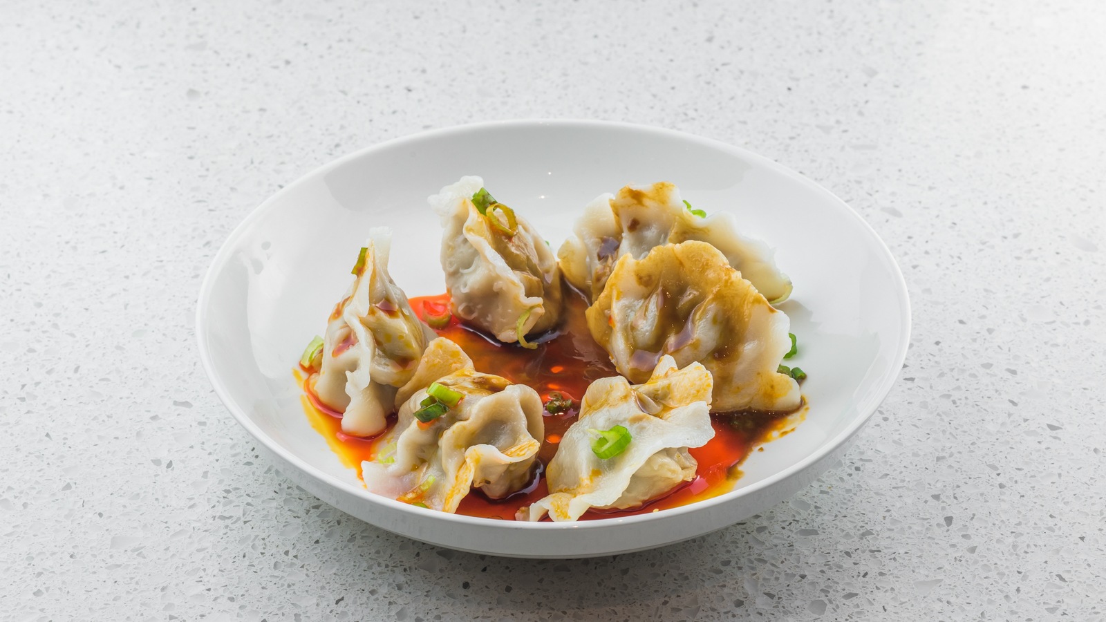 boiled pork & chive dumplings (8 pc)