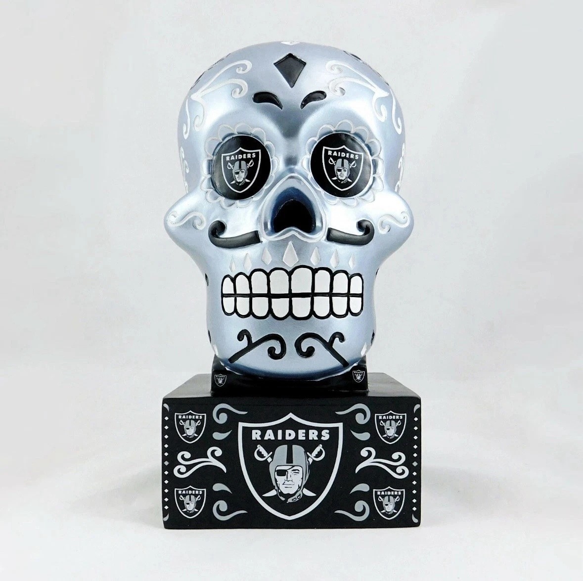 Las Vegas Raiders Sugar Skull Statue