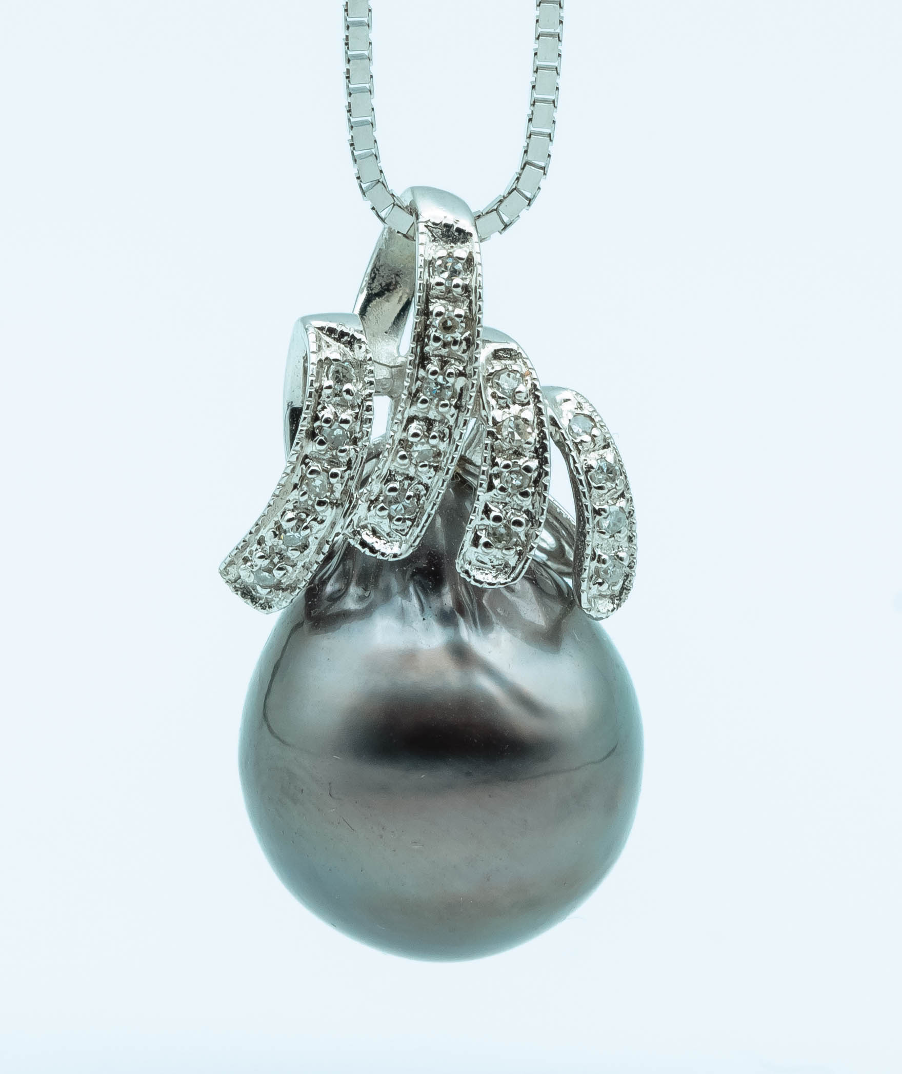 Fingers of the Sea 14K White-Gold Tahitian Black Pearl Pendant