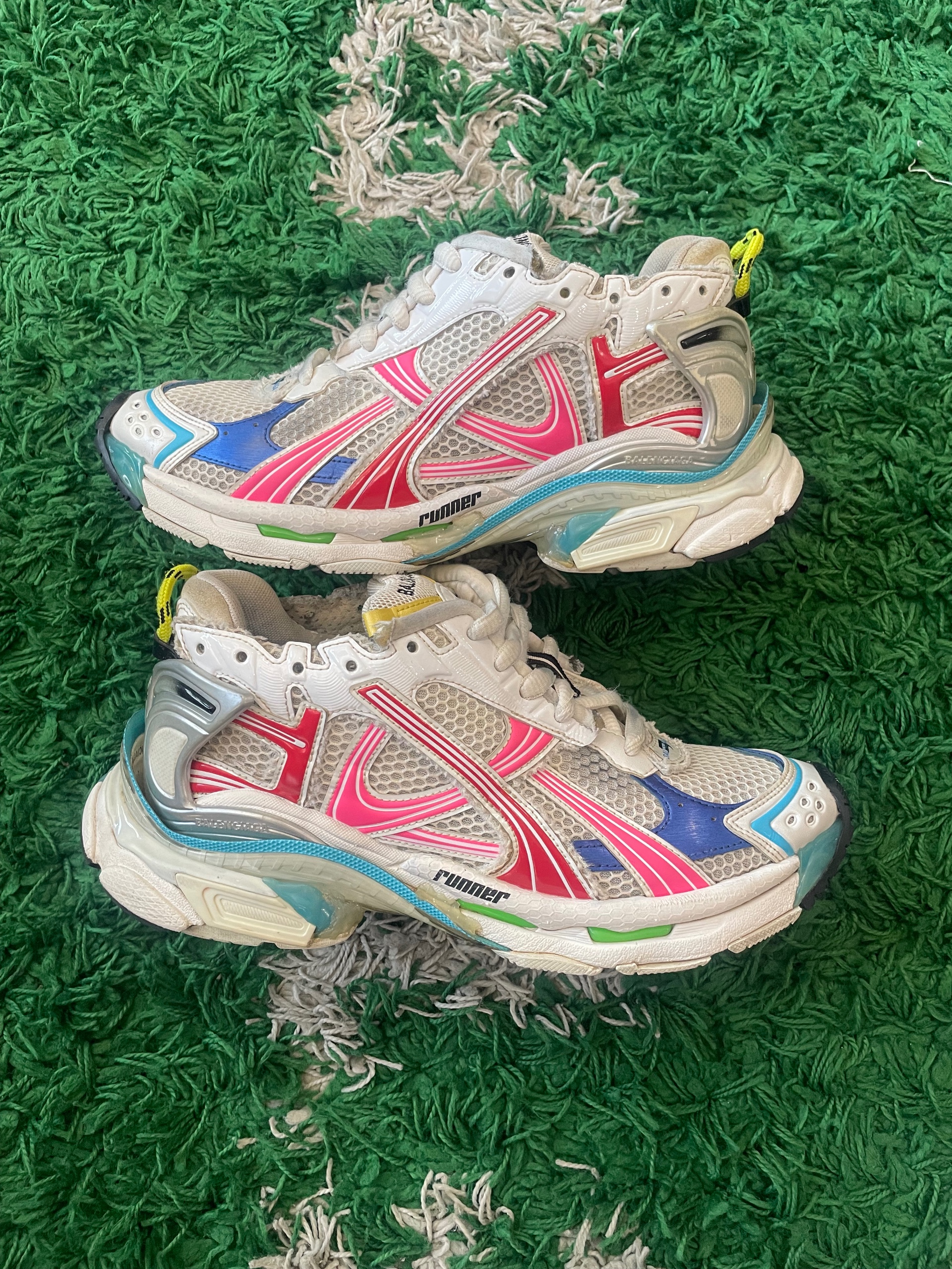 Balenciaga vibrant multicolor size 41 (used)