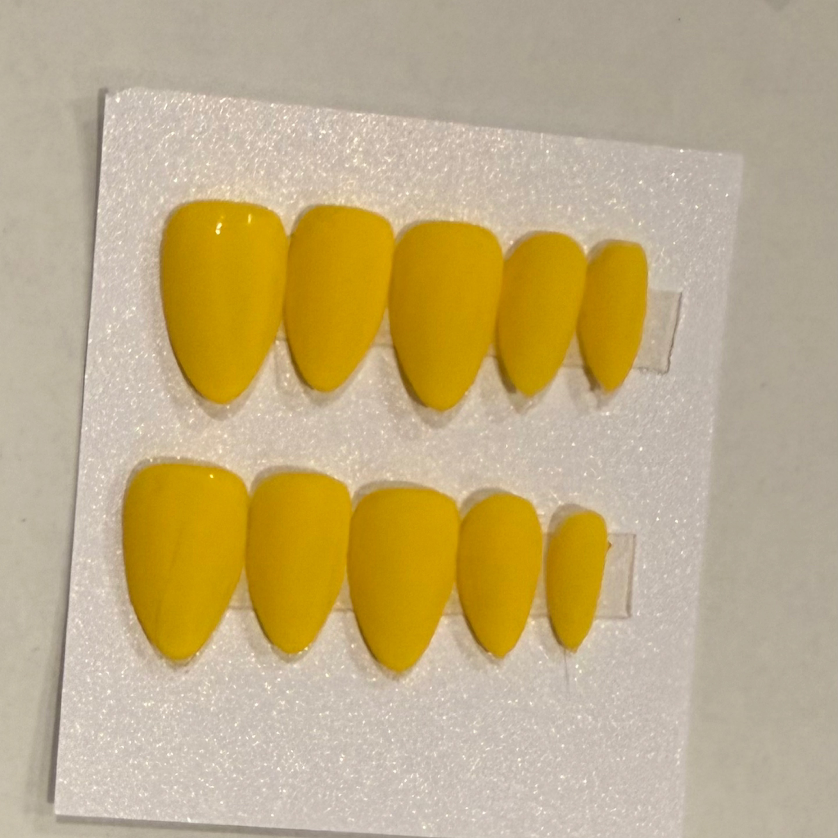 Bananas hand-painted nail set