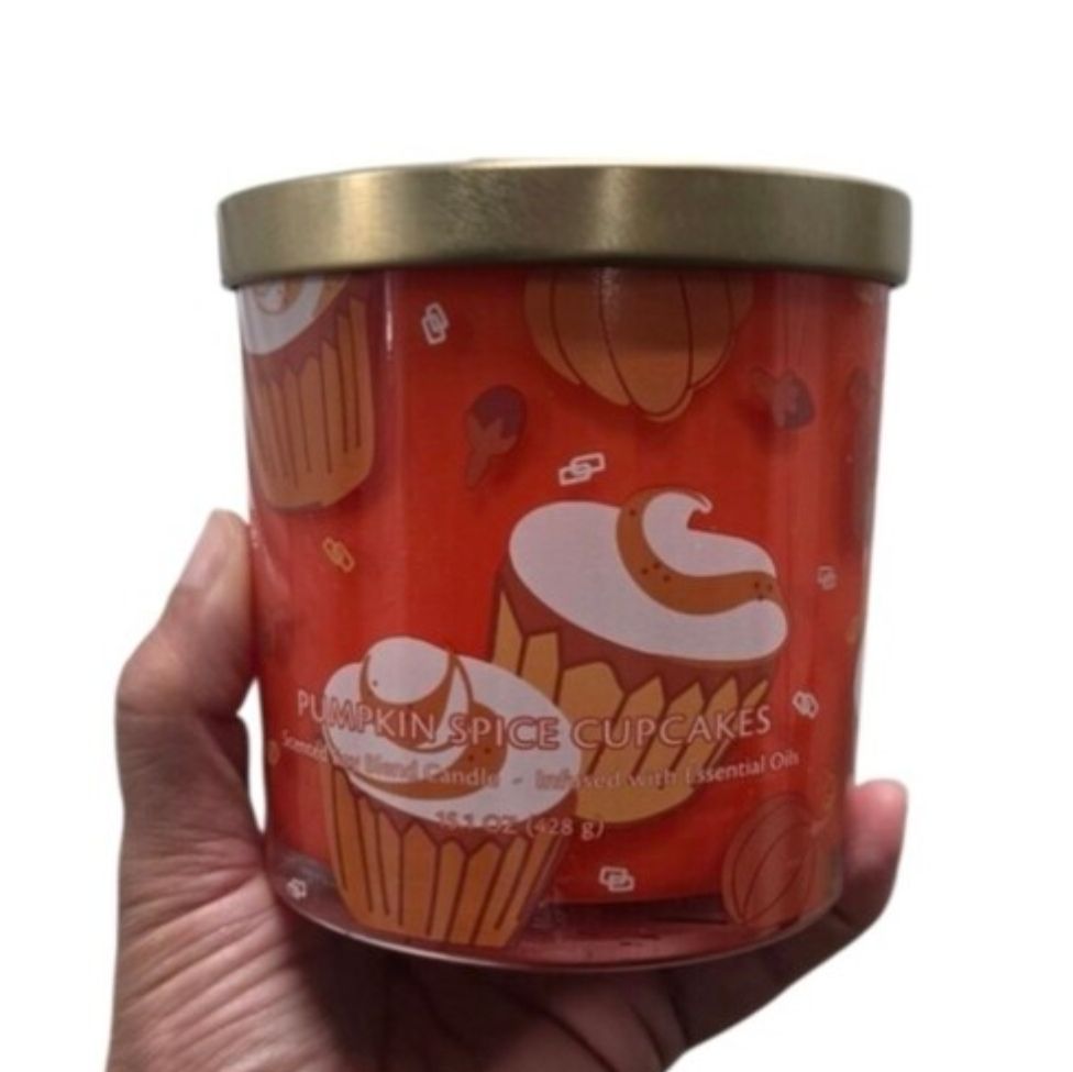 2022 Pumpkin Spice Cupcakes Scented Candle Orange
