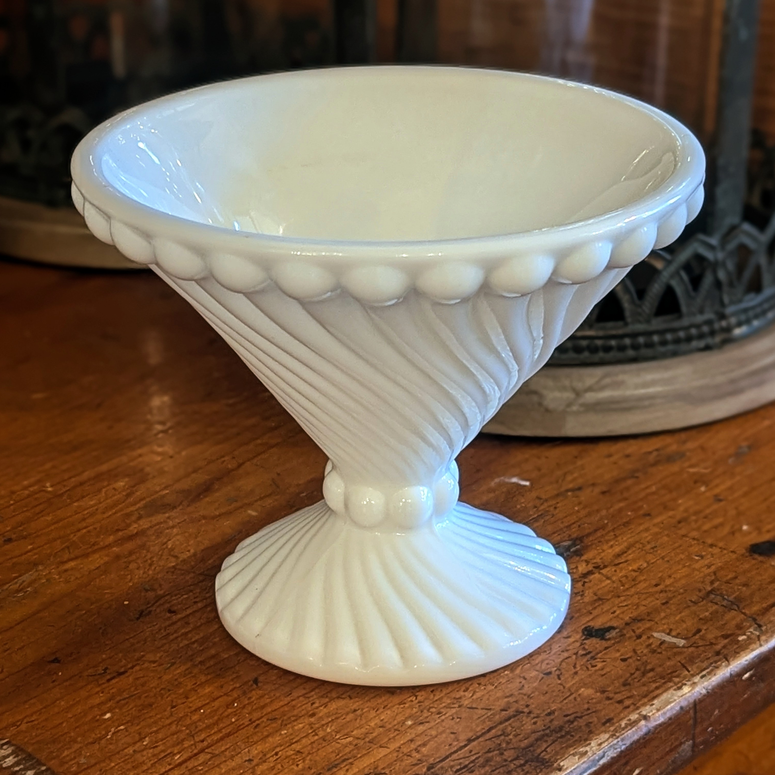 Vintage Westmoreland Swirl and ball candy milk glass dish