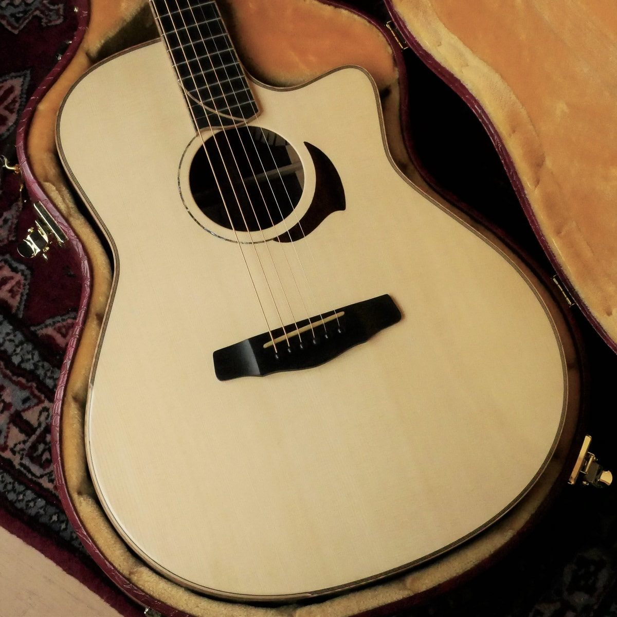 AR-GC #994 German Spruce & Camatillo