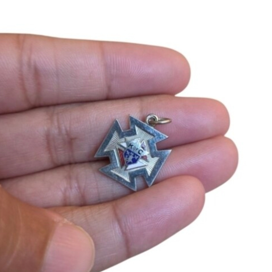 Vintage Silver Toned K Of C Knights Of Columbus Enamel Pendant