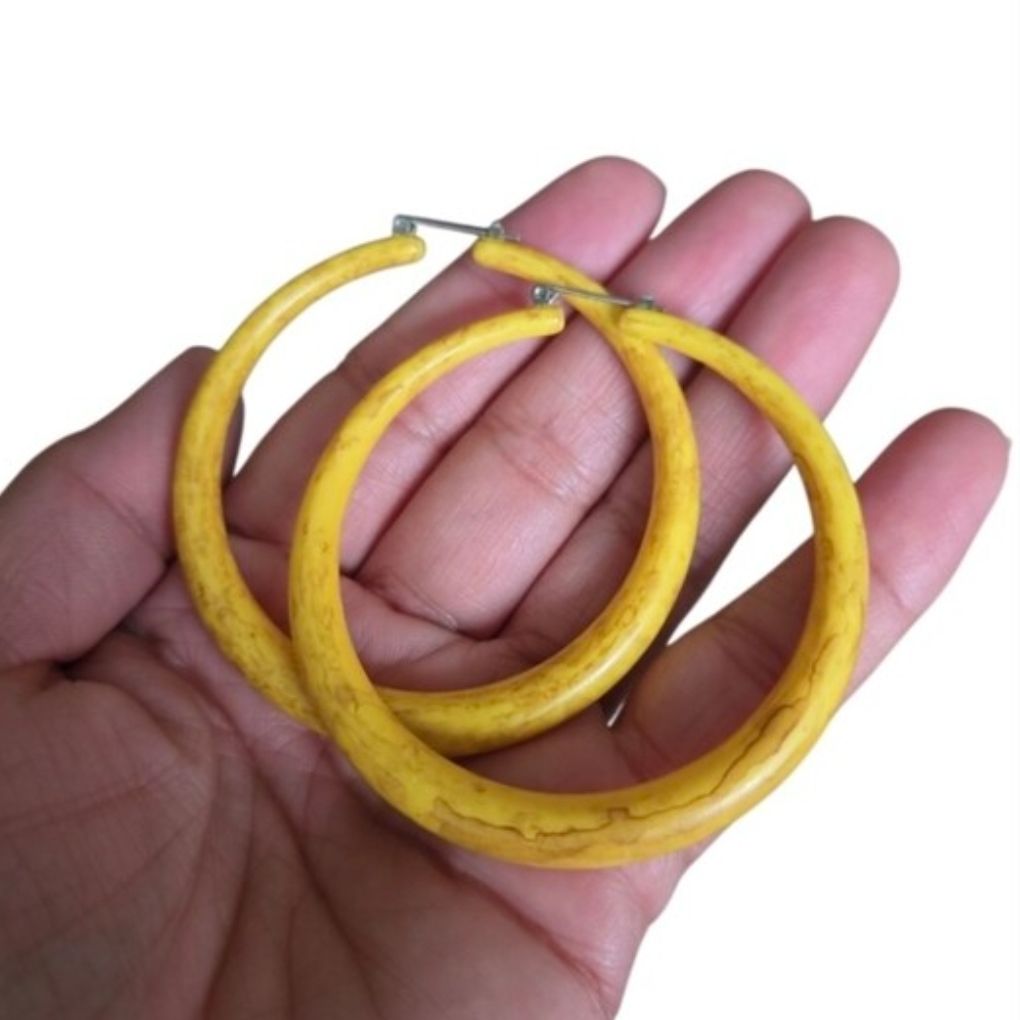 Vintage Plastic Marbled Yellow Hoop Earrings 2.5"
