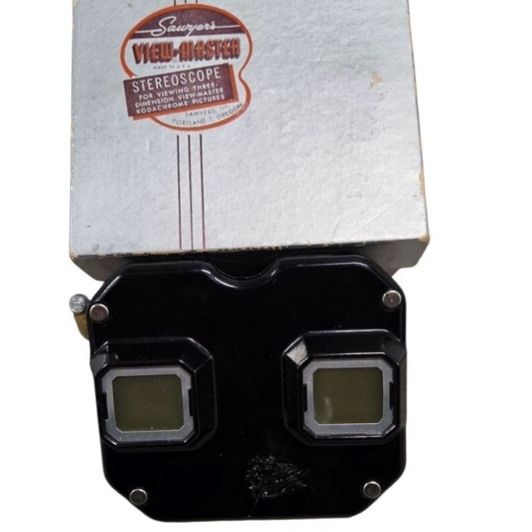 Vintage Sawyer's View-Master Stereoscope Viewer Kodachrome Film Reels Included