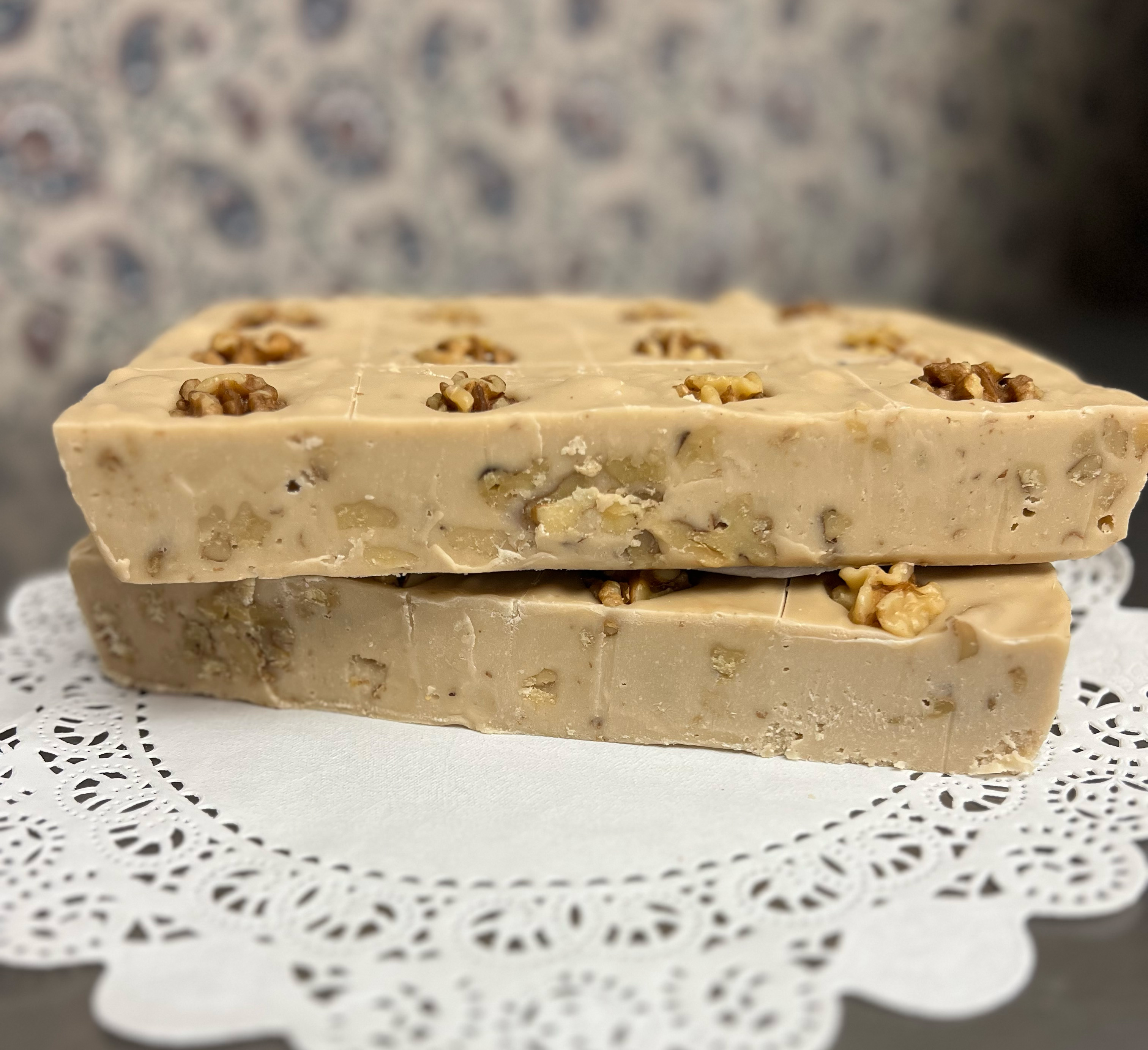 Maple Walnut 1lb (4 squares)