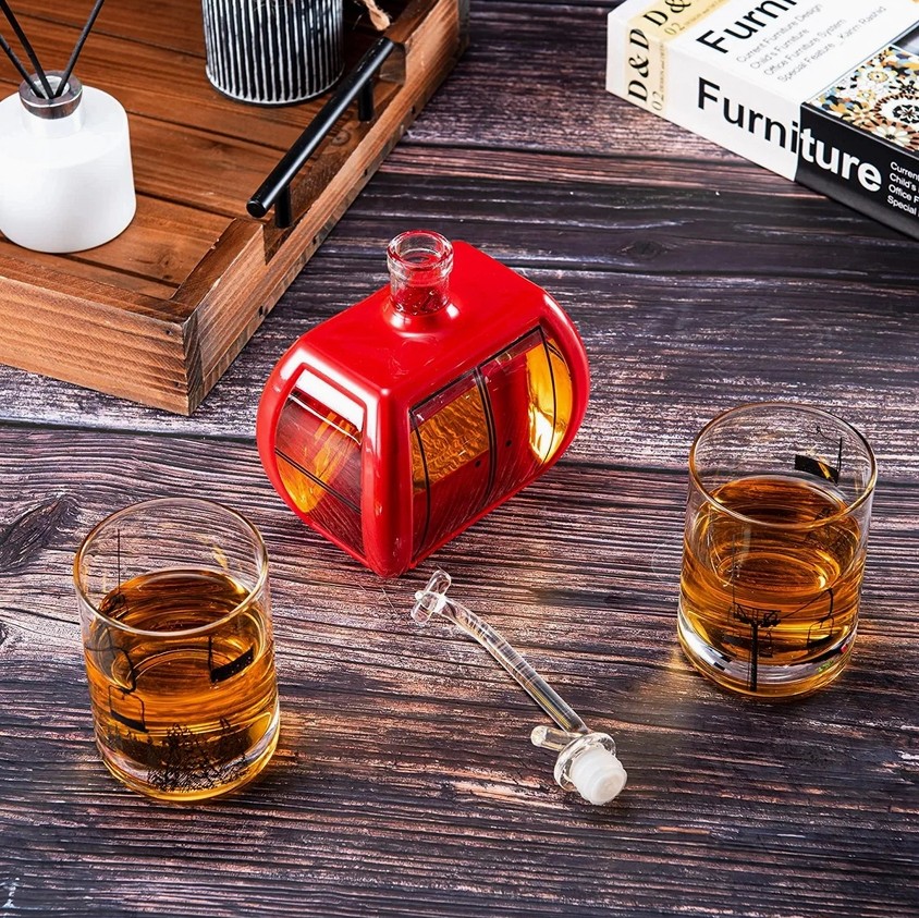 Gondola Wine & Whiskey Decanter with 2 Glasses - 34 oz Decanter & Two 10 oz Glasses