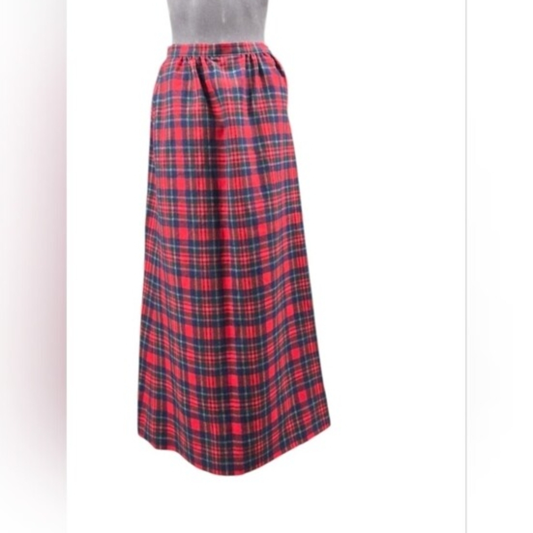 Vintage Pendleton Wool Size 6 Red and Navy Plaid Maxi Skirt