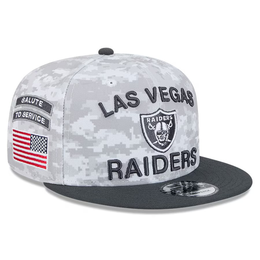 Las Vegas Raiders 2024 New Era Salute to Service Snapback Hat - White/Graphite