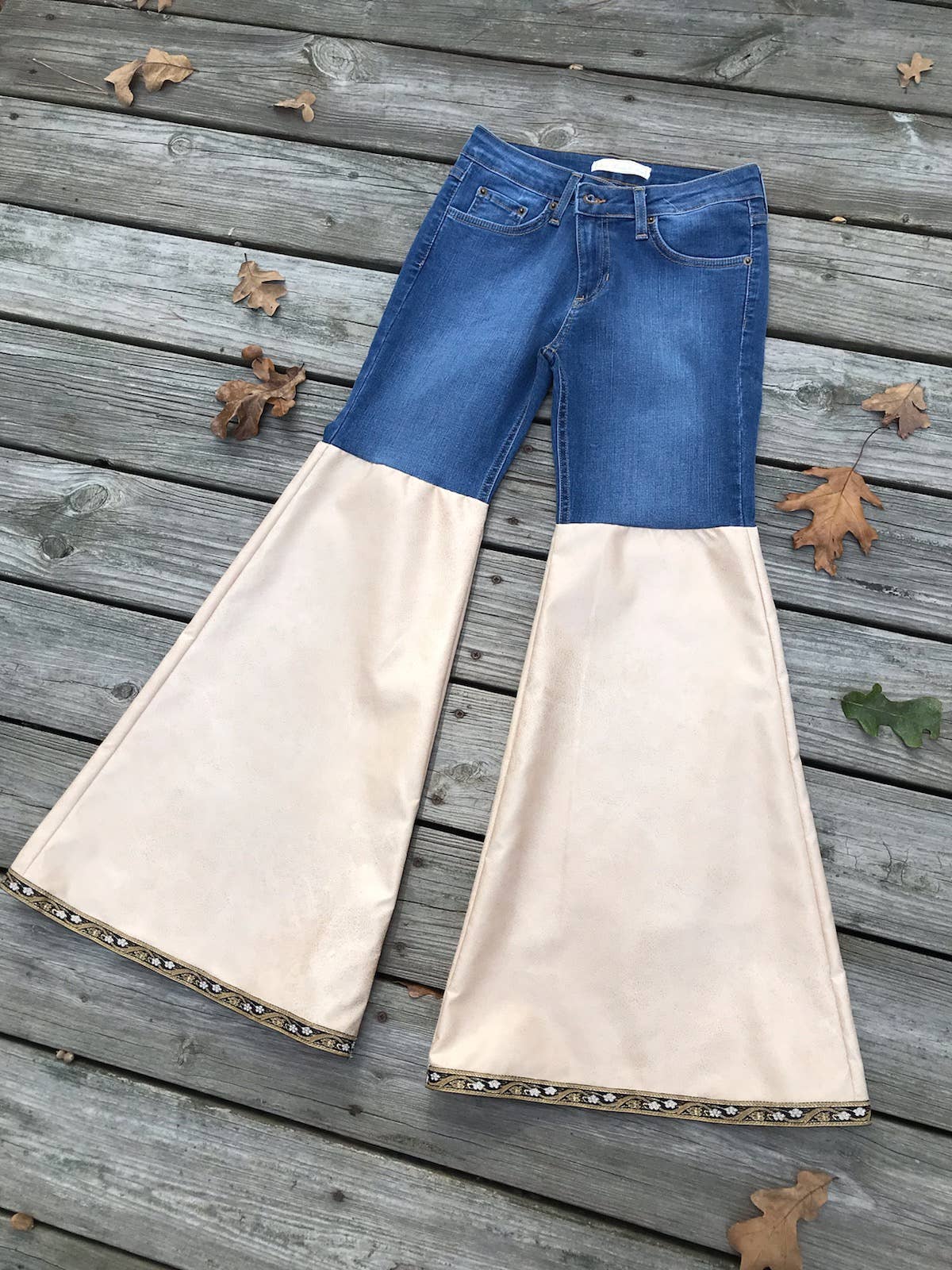 Luxury Women's Jeans -Champagne Beige Leather Look: Size 27
