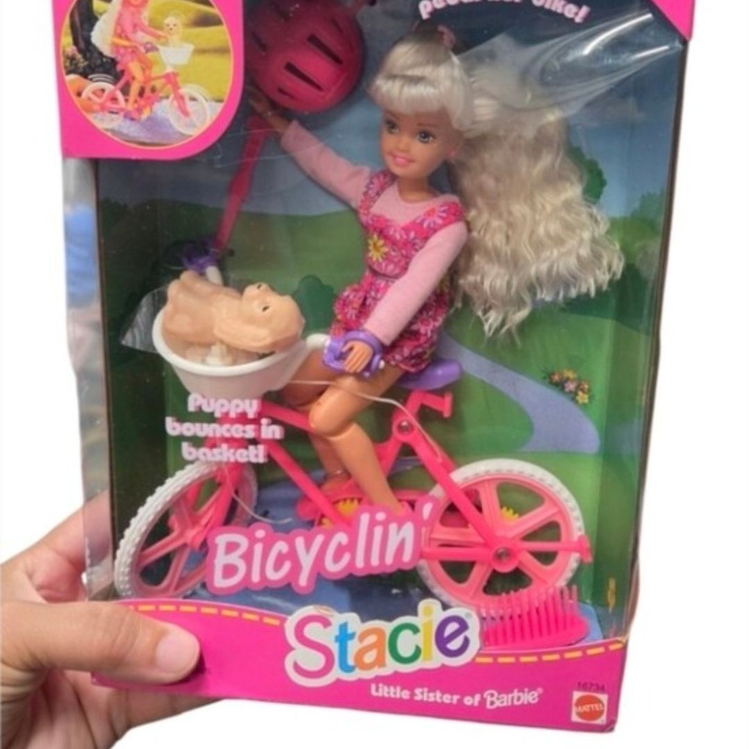 Vintage 1996 Mattel Bicyclin' Stacie Doll (Little Sister of Barbie, Model 16734)