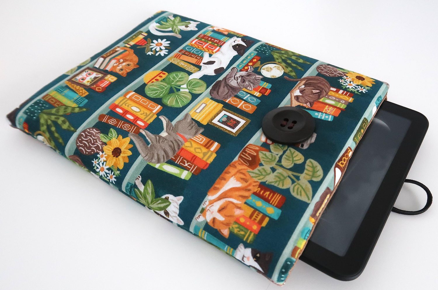 Kindle Paperwhite Cover – Cat Bookshelf, photo 3 of 8
