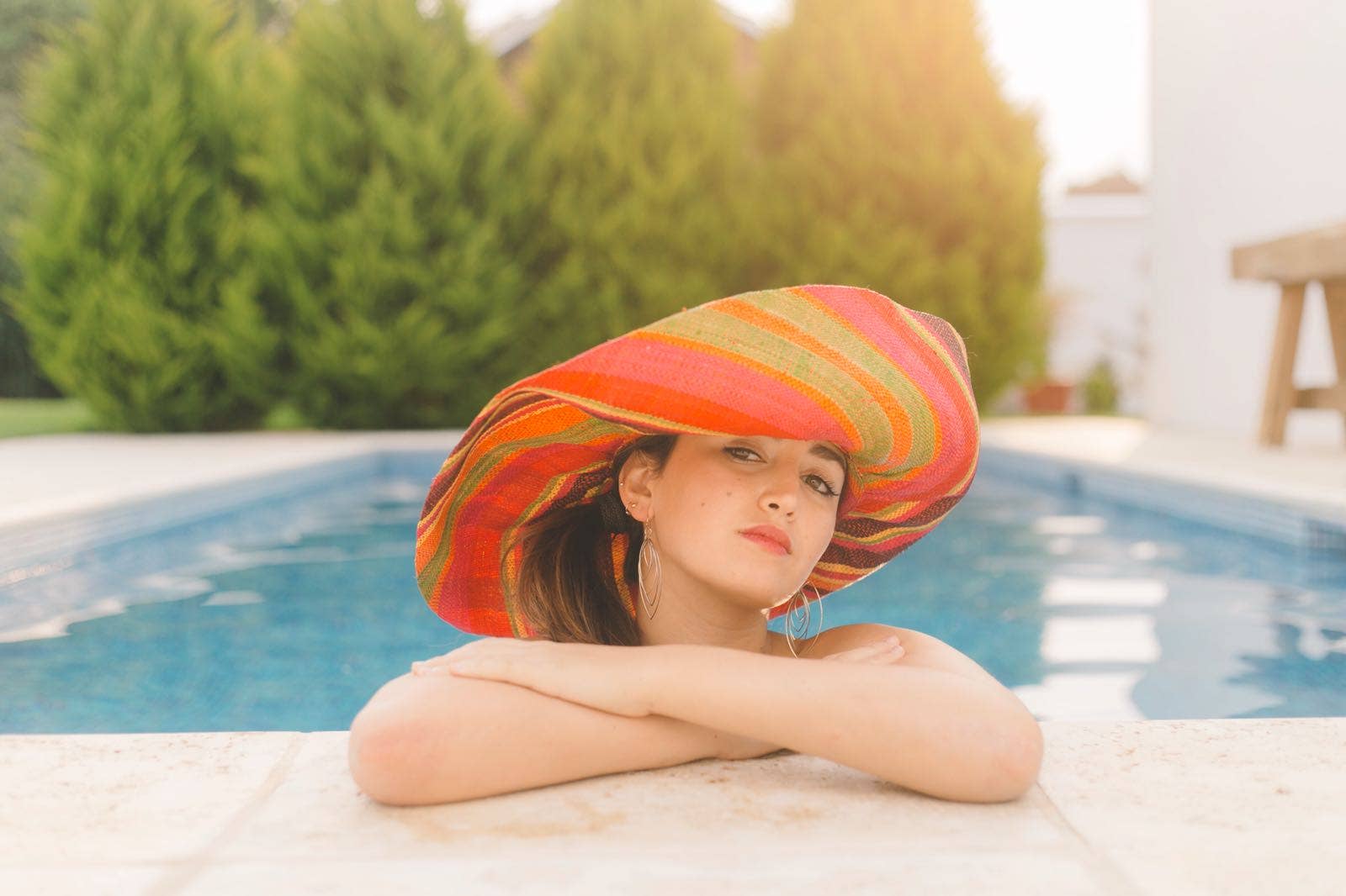 5" & 7" Wide Brim Multicolor Stripe Packable Straw Sun Hats