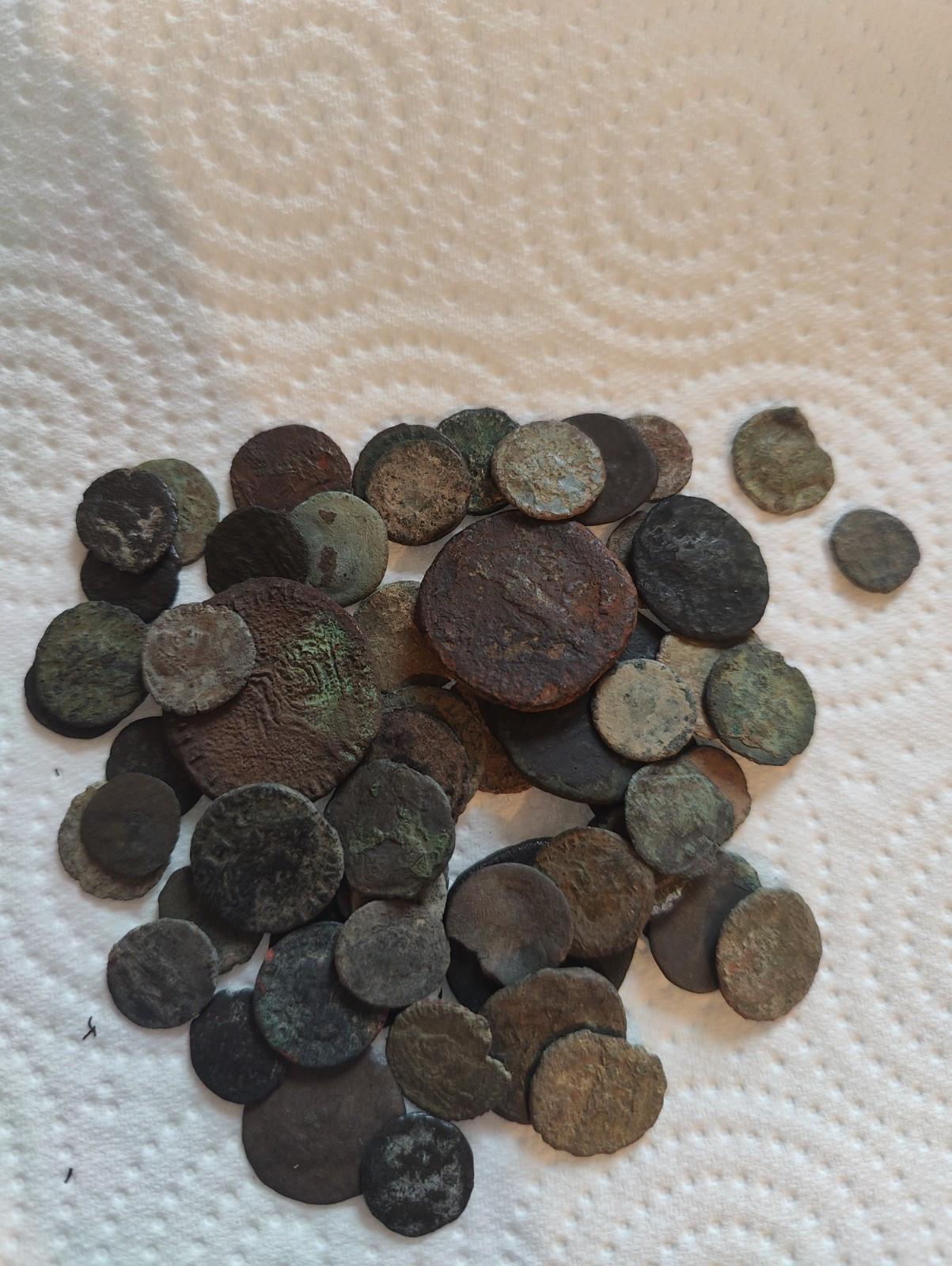 Uncleaned Roman Coins x5 - Medium/low grade Mixed Sizes