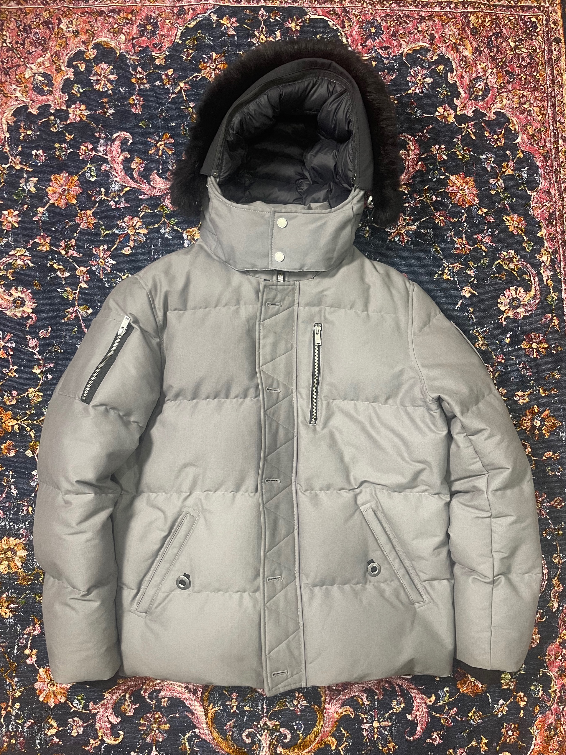 Moose Knuckles faux-fur trim padded parka Jacket ( USED )