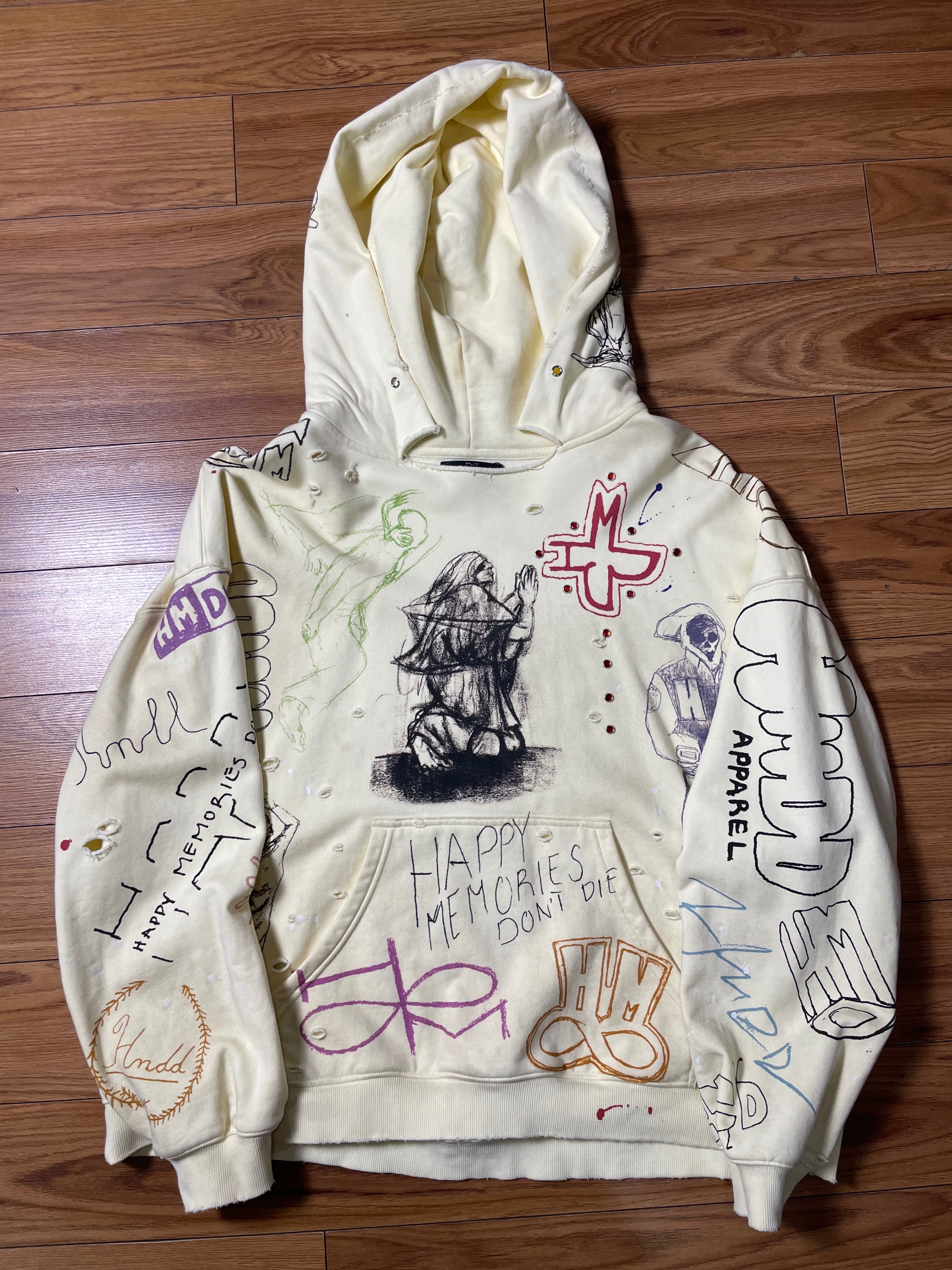 Happy Memories Don't Die HMDD Sketch Hoodie Cream ( USED )