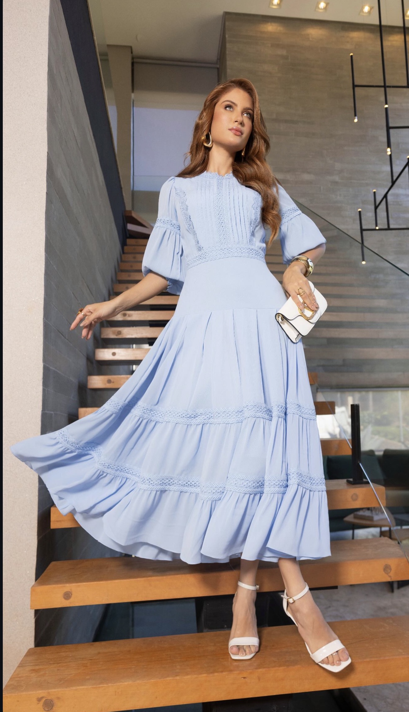 Vestido Midi Chiffon Guipir Azul