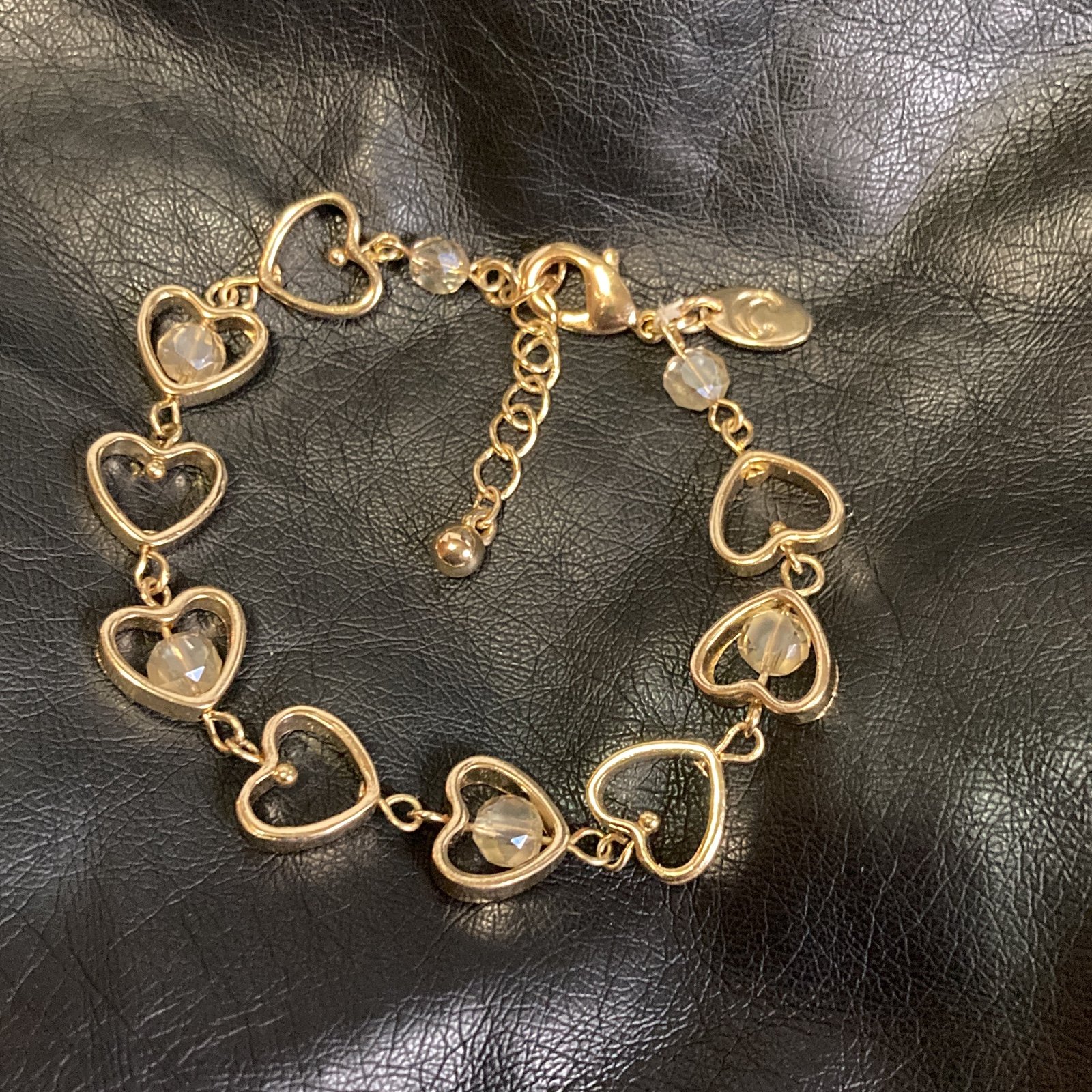 CHARMING CHARLIE Bracelet Goldtone Link Valentine Hearts with Clear Stones
