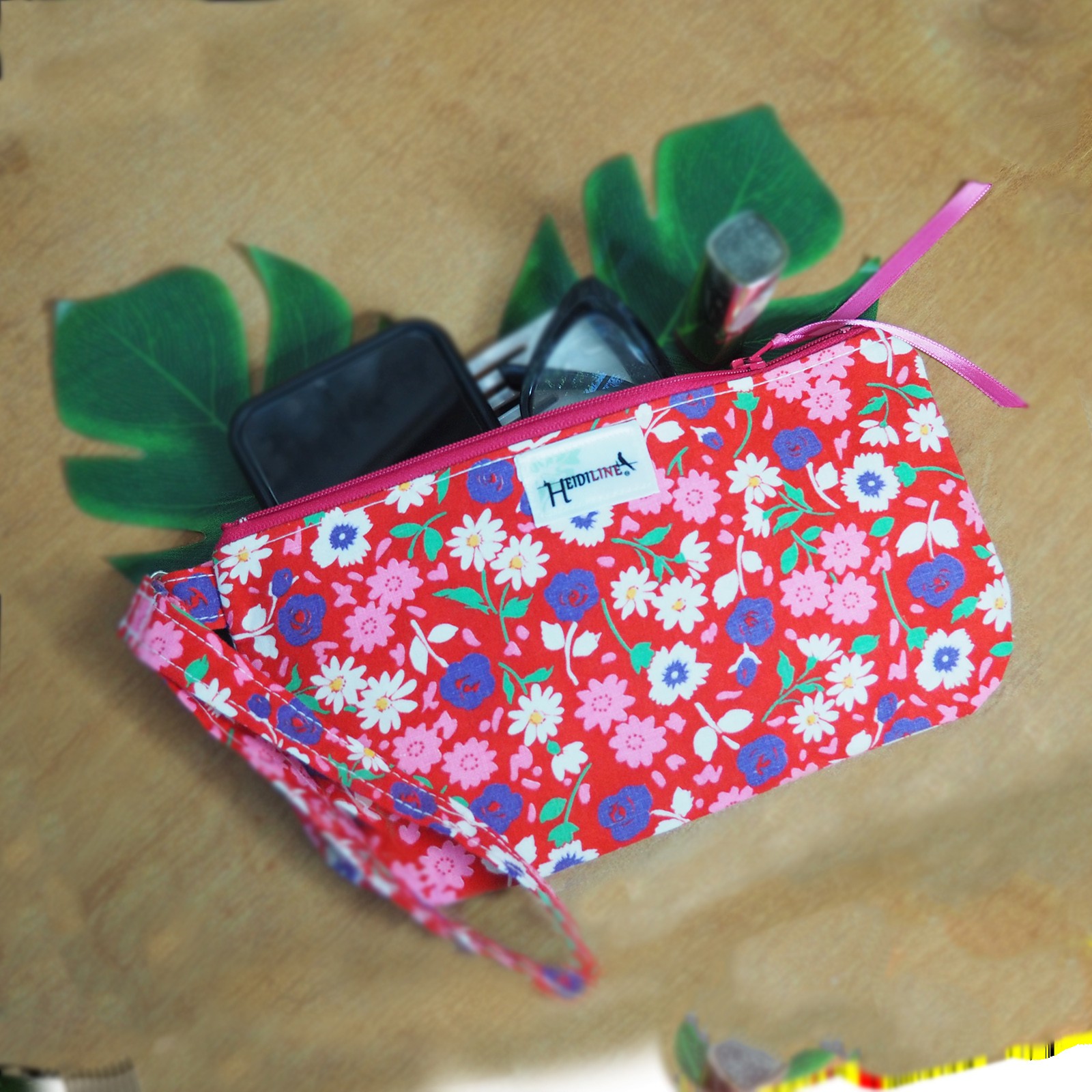 Vintage Floral Zip Clutch