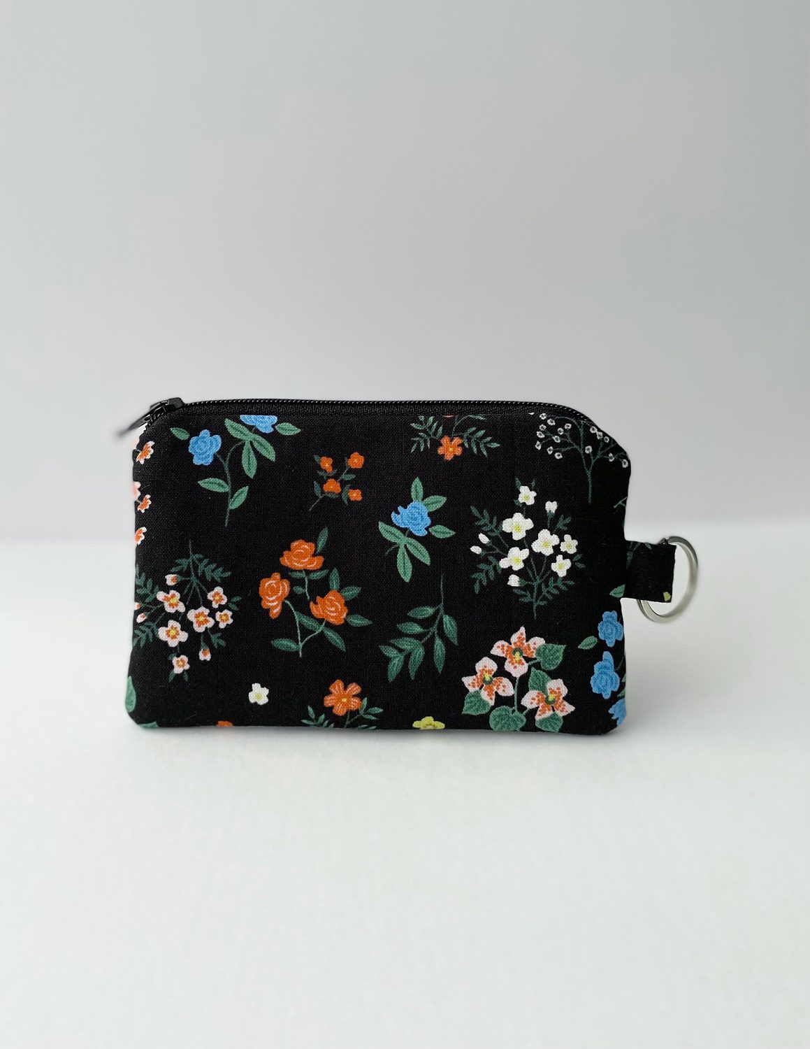 Keychain Pouch – Wildflowers on Black – handmade keychain pouch