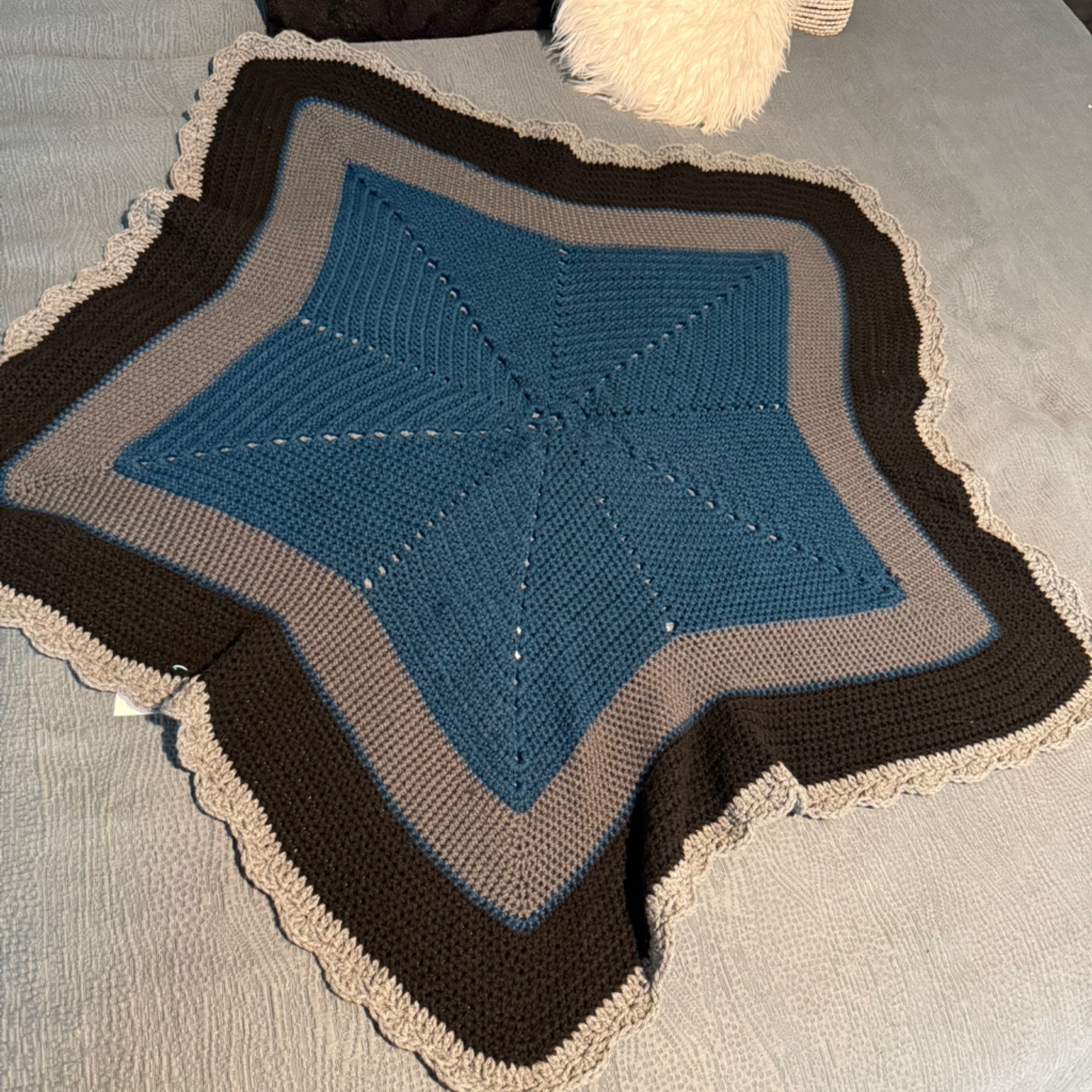 Star Baby Blanket – Soft Newborn Gift (48” x 48”)