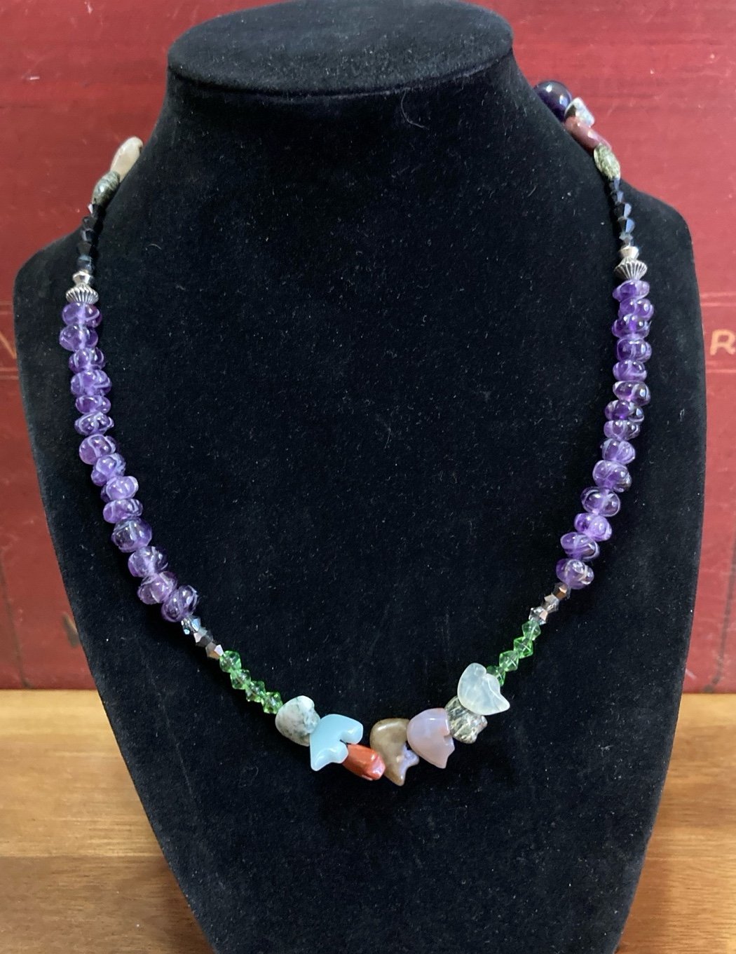 NAVAJO BEAR AMETHYST,JADE, QUARTZ, BEADED NECKLACE