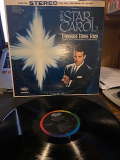 Tennessee Ernie Ford/The Star Carol