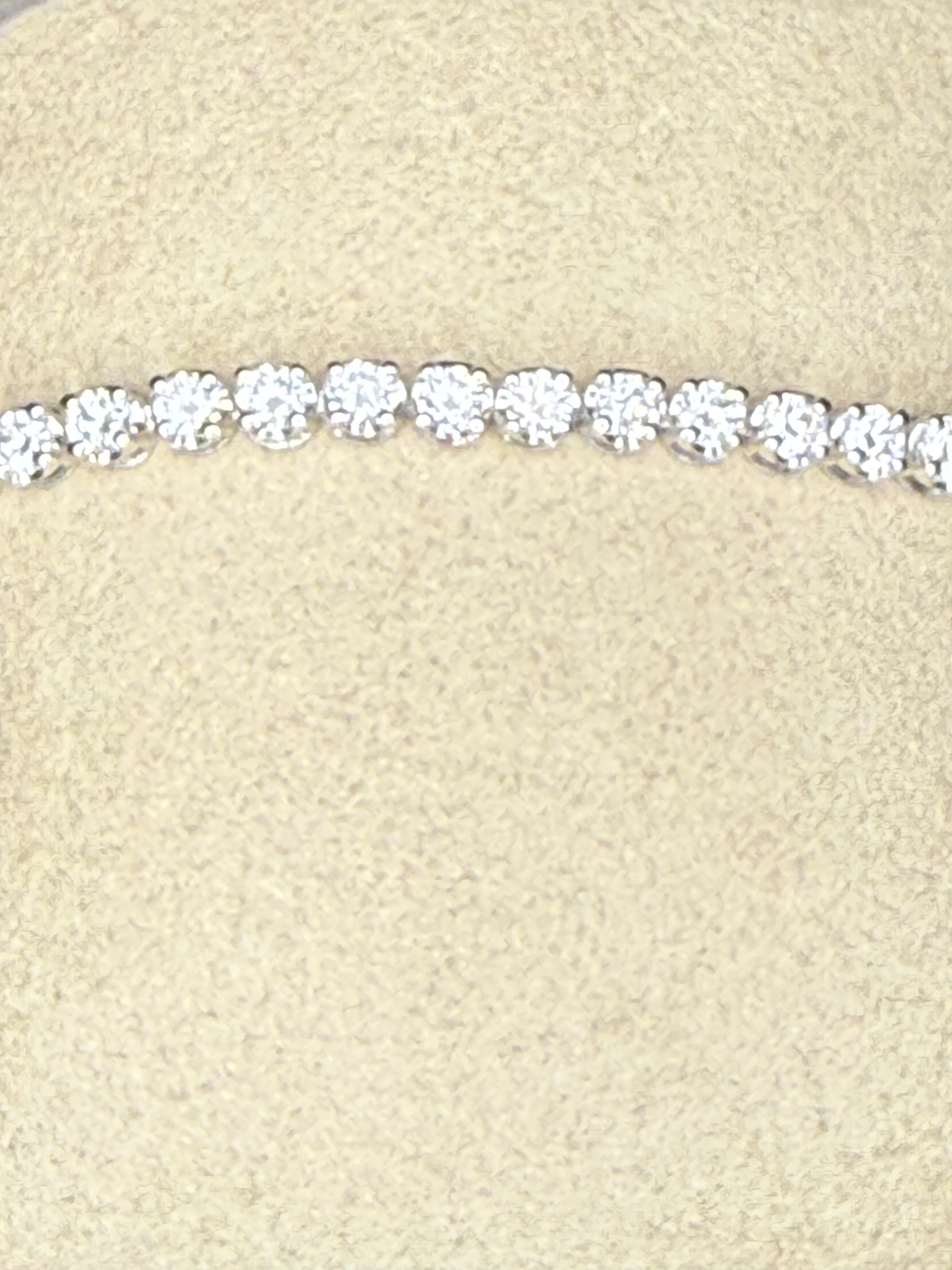 LG-14KW 3CTTW Tennis Bracelet