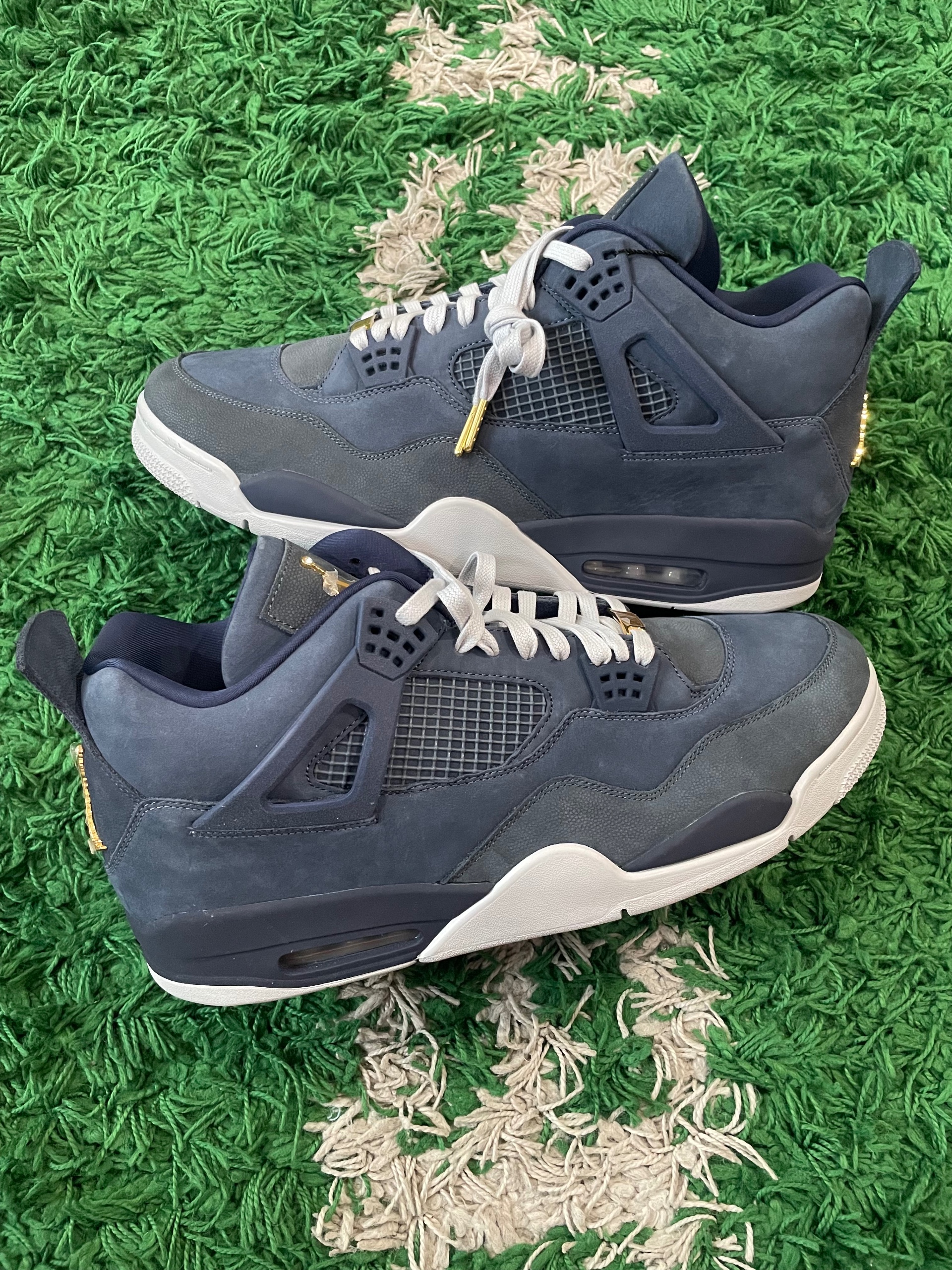 air Jordan 4 retro Howard bison size 12 (new)